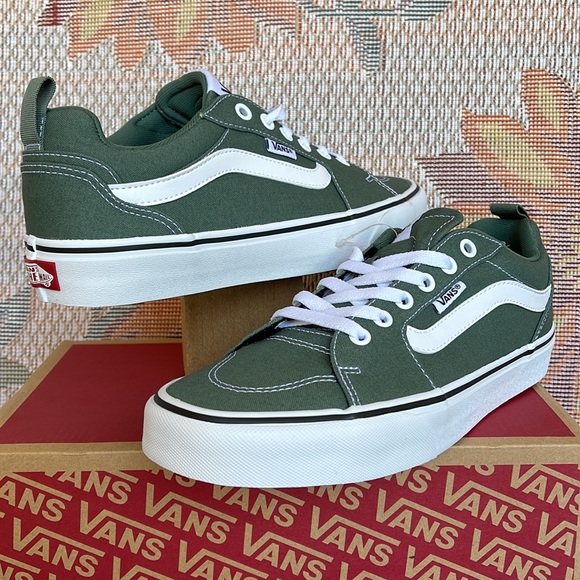 Vans Filmore
Canvas Duck Green/White
VNOA5HTXQ31
WMNS sneakers - Picture 9 of 16